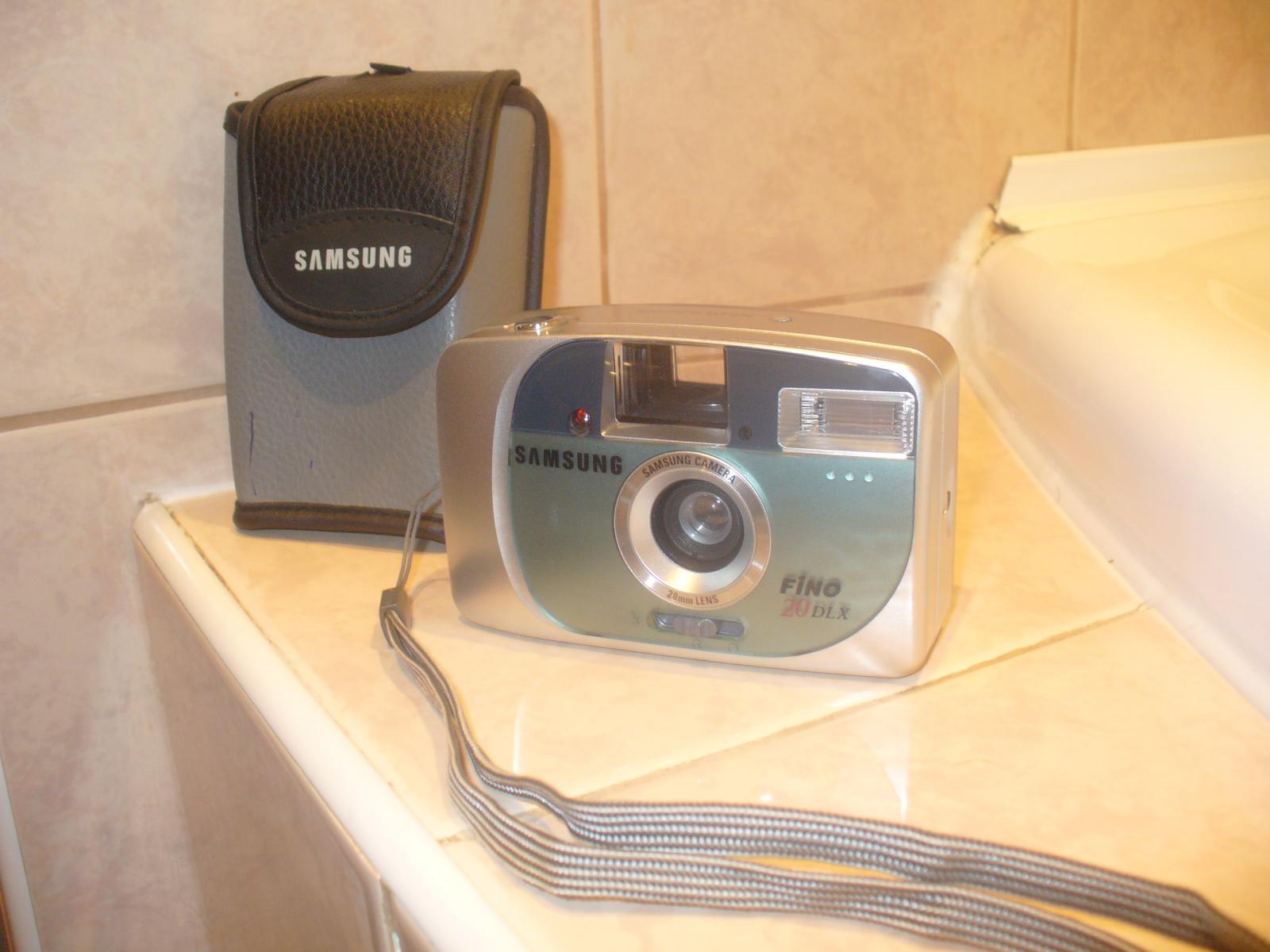 Продам фотоаппарат Samsung с чехлом
