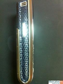 VERTU ASCENT Special Edition с серой кожей лягушки. 3