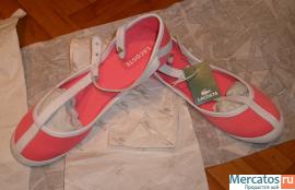 Продаю новые балетки Lacoste размер 39,5 привезены из США оригин