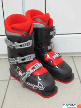 продам детские горнолыжные ботинки Salomon