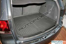 Полиуретановые коврики в багажник автомобиля 3