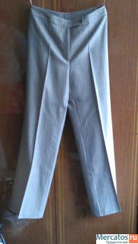 Продам костюм брючный женский 3