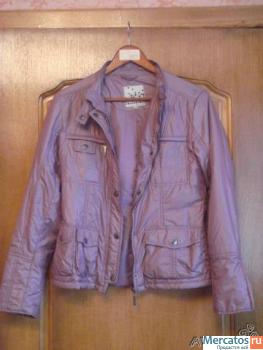 Куртка осення новая р.42