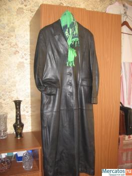 Кожанный черный плащ 48-50 за 3000 рублей
