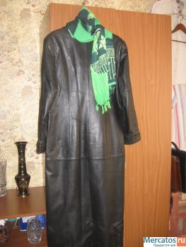 Продается женский черный кожаный плащ, размер 48-50 3