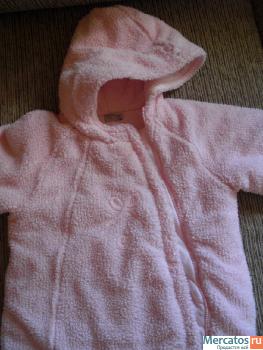 Продаю осенне-весенний комбинезон y девочку 9 - 12 мес. 2