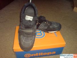 Детские кроссовки фирмы "Антилопа" в отличном состоянии