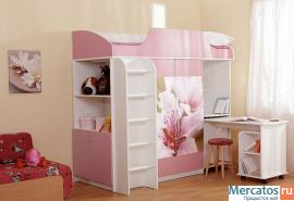 Продаются детские уголки школьника!