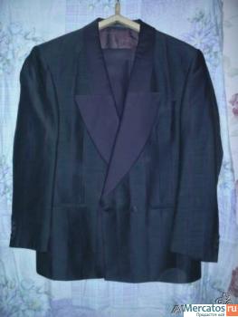 Продам новый костюм