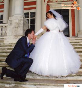 Шикарное свадебное платье «Королева»