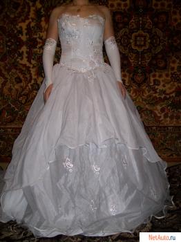 Свадебное платье модель 2008г.