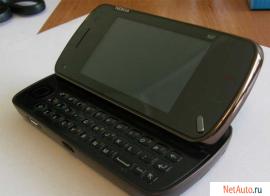 Nokia N97 Боковой слайдер с наклонным экраном.