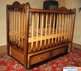 Продам детскую кроватку-маятник