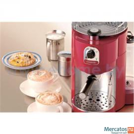 продаюОТЛИЧНОЕ СОСТОЯНИЕ Кофемашина KENWOOD ESPRESSO ES 471 КРАС