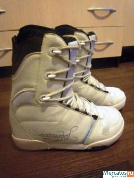 Продам женские сноубордические ботинки Rossignol