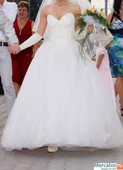 Продам свадебное платье с ручной вышивкой 4