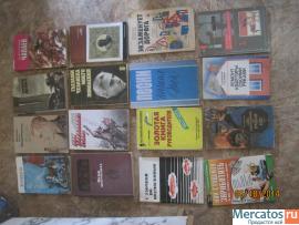 Пятьдесят пять книг в мягком переплёте в хорошем отличном состоя 10