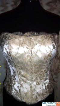 Шикарный карсет на очень стройную девушку за 4 000 руб.