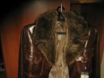 Продам качественную кожанную стильную куртку на натуральном меху