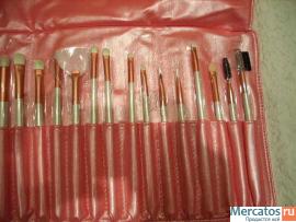 Набор из 18 натуральных кистей для макияжа. Перламутрового цвета 5