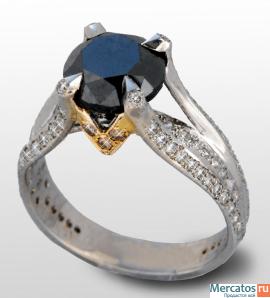 Кольцо из белого золота с черным бриллиантом