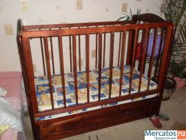 продам детскую кроватку 2