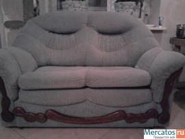 Диван зеленый