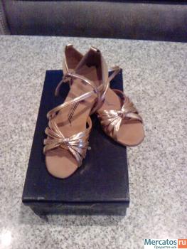 Продаю бальные туфли