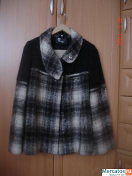 Пальто короткое на 42-44-ый размер