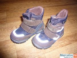 Ботинки НОВЫЕ зимние, мех 21,23 размер.Италия