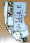 Замок двери правый MR349946 Chrysler Sebring Coupe Mitsubishi