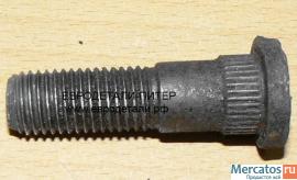 Шпилька колесная передняя 06502311 06505519AA Chrysler Pacifica