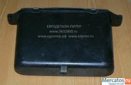 Полка передней консоли торпеды 04698659 Chrysler Interpid 2