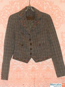Жакет с прикольными пуговицами 2