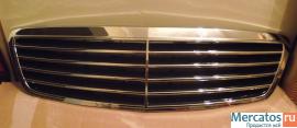 Продам решетку радиатора Mercedes-Benz E-класса W210