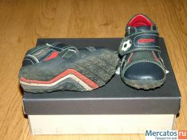 Детские кроссовки Geox, р. 20; сандалии детские Kapika, р. 21 2