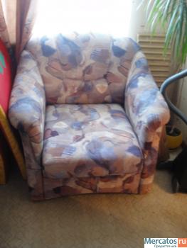 Продам угловой диван с креслом кроватью