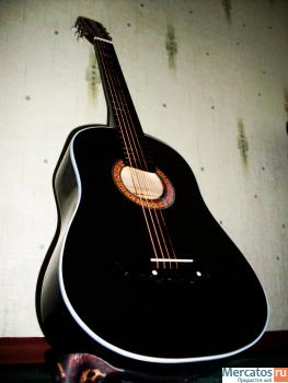 Акустическая гитара