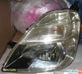 ФАРА галогеновая - автомобиля Honda Stream RN1. 3