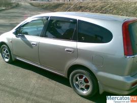 Продам автомобиль Honda Stream 2000г. 2