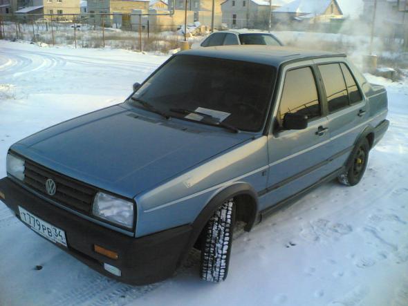 VW JETTA 90 г. - запчасти.