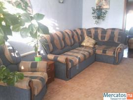 Диван с креслом