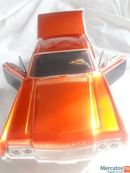 Модель машинки Lincoln Continental 1/26