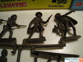 Солдатики 1/32 Atlantic Бандиты Шерифы Индейцы 9Ф 5