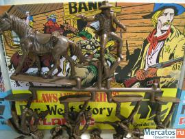 Солдатики 1/32 Atlantic Бандиты Шерифы Индейцы 9Ф 8