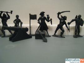 Солдатики 1/32 BUM и Marx 6 Пиратов 6 поз Пушка 4