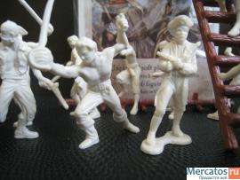 Солдатики 1/32 Glencoe Пираты 13 фигур в 7 позах 3
