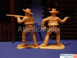 Солдатики 1/32 Domplast Ковбои Две фигуры 2 позы 3