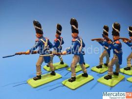 Солдатики 1/32 Britains Французская гвардия Пехота 8
