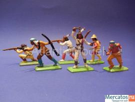 Солдатики 1/32 Britains Индейцы Апачи пешие 1971 г 6